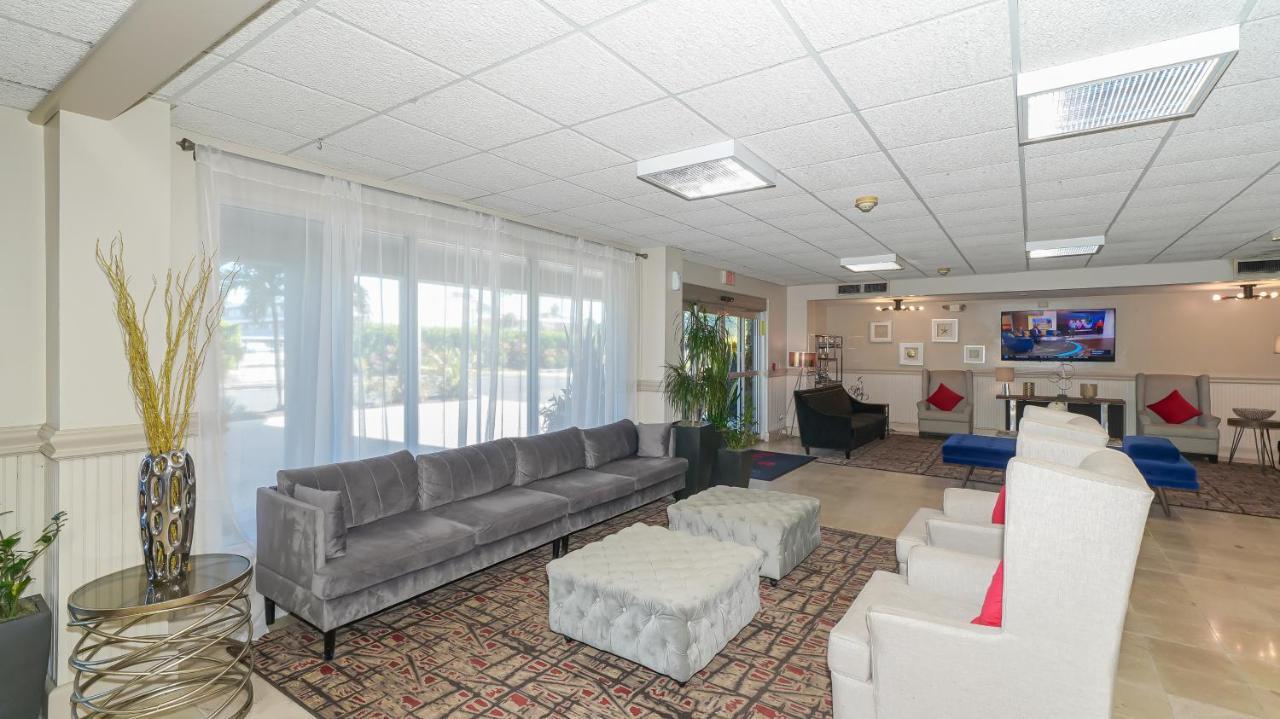Waterfront Room, Heated Pool, Tiki Bar & Grill South Bradenton Exterior foto